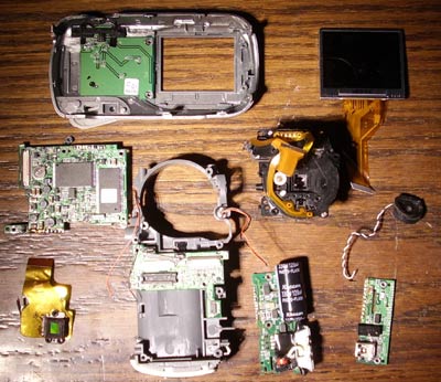 Samsung Digimax broken apart