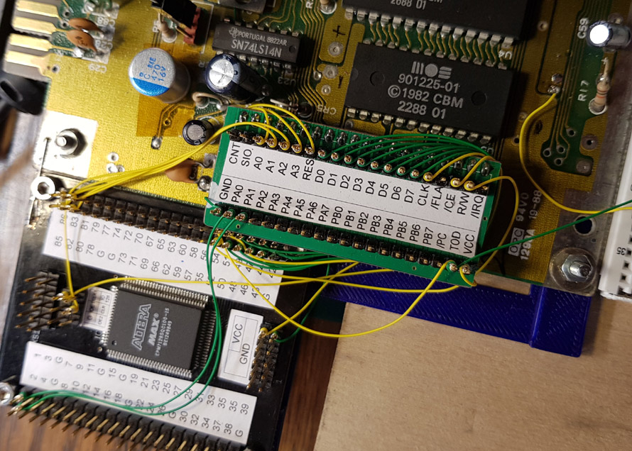 Other PIA MOS6526 connected to smaller CPLD MAX Altera